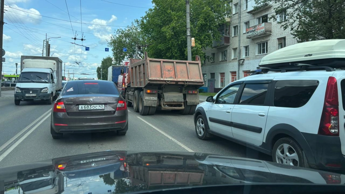 В мае вводятся новые правила для всех, кто водит автомобиль: что изменится