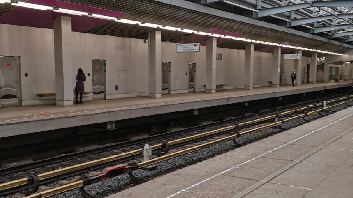 Почему длина вагонов метро 19 метров - запомните раз и навсегда 
