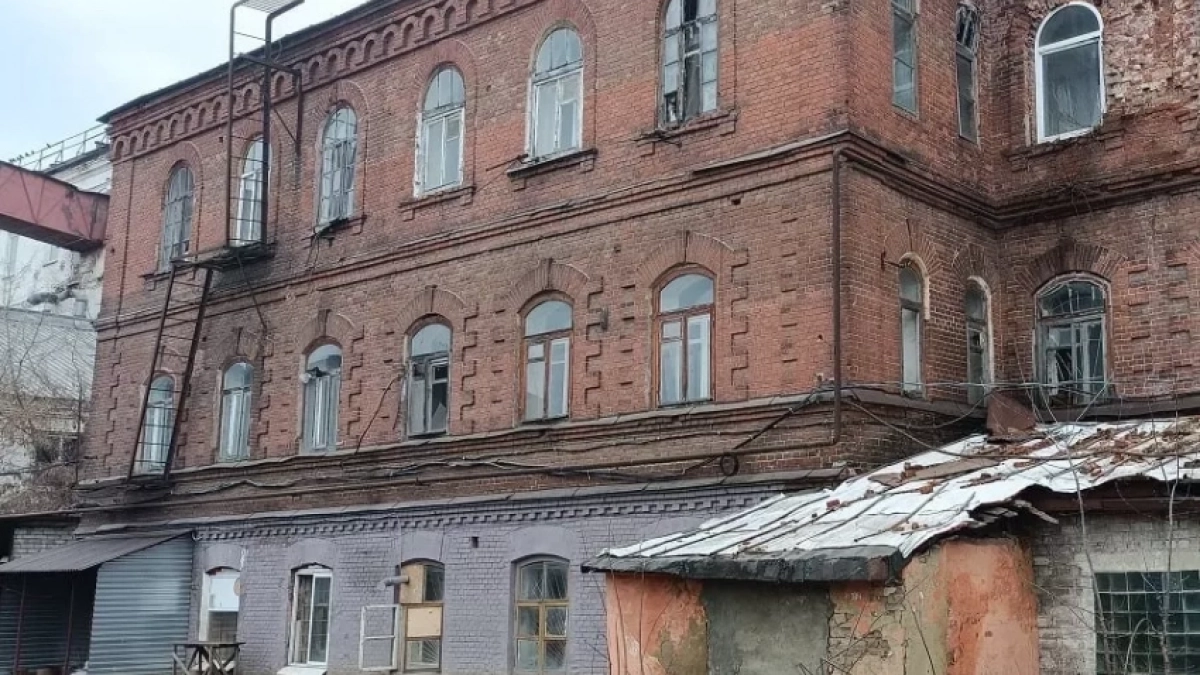 Здание "Красных казарм" в Тамбове продают за рубль с условием реставрации