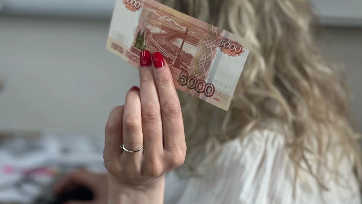 Как платить за ЖКХ, если зарплата или пенсия приходят после 15 числа. Есть 3 рабочих способа