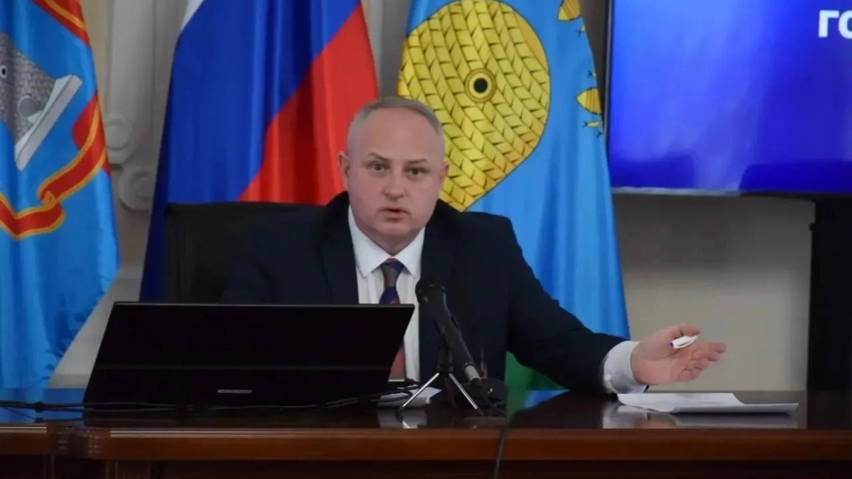 Максим Косенков потребовал ускорить устранение коммунальных аварий и обновление контейнерных площадок