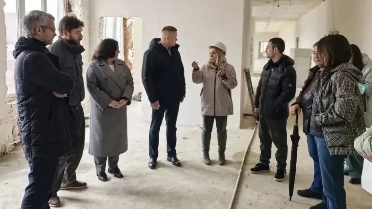 «Детей в школу не пускают, а туалет один на всех»: провал капремонта в Комсомольце Тамбовской области