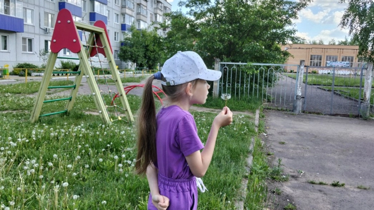 Редкое и дивное имя для девочки - так дочек редко называют, и зря: переводится как "цветущая" и "прекрасная"