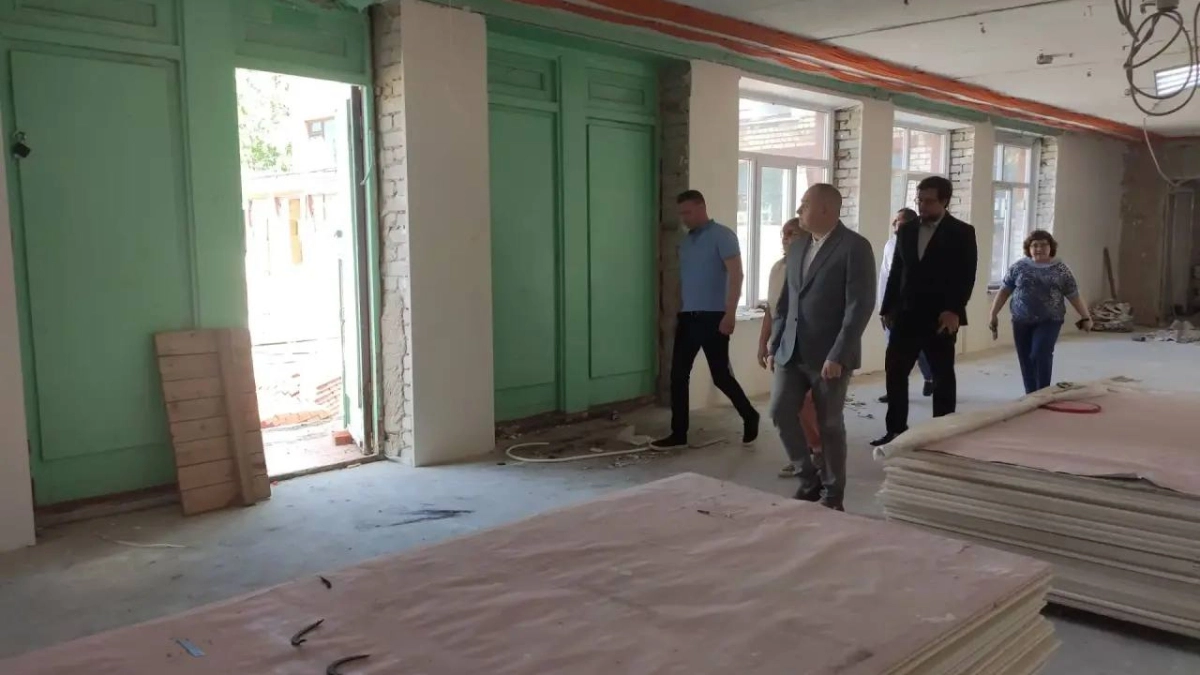В тамбовском Центре образования № 13 капитальный ремонт выполнен наполовину