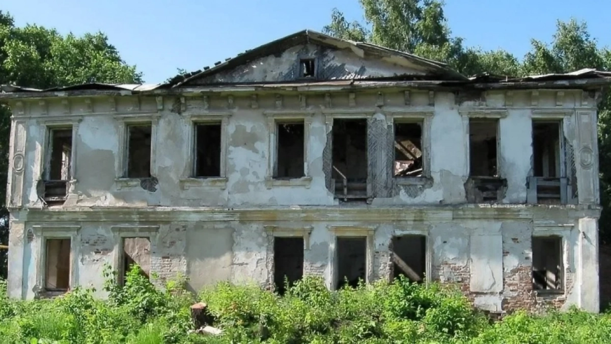 Усадьбу адвоката Фёдора Плевако в Староюрьевском округе выставили на продажу за 1 рубль