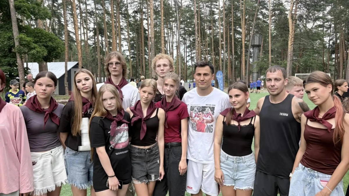 Олимпийский чемпион Роман Власов провел мастер-класс для юных спортсменов Тамбова