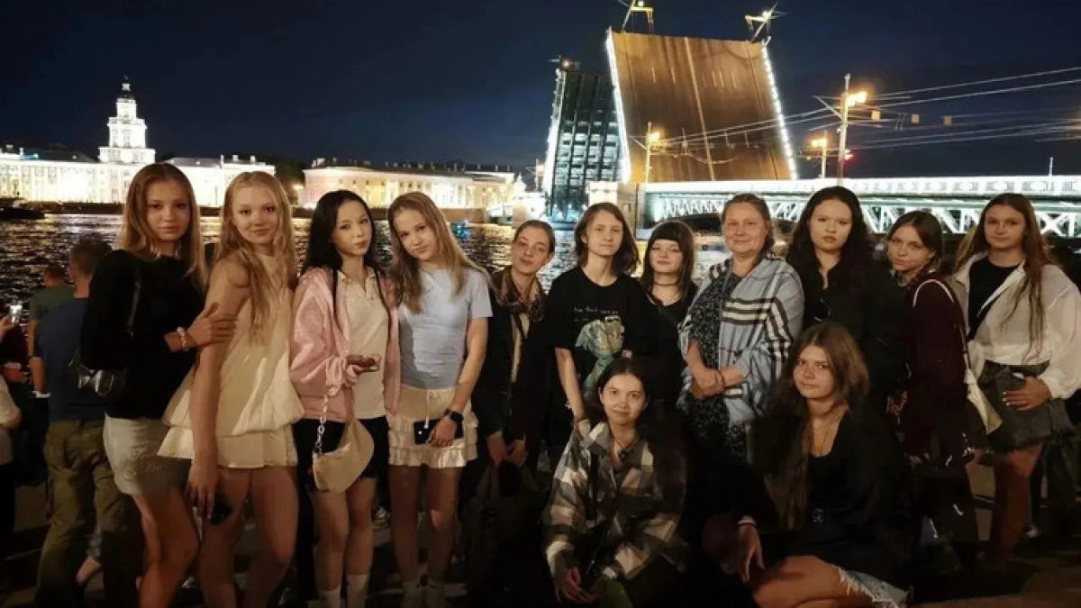 Юные художники из Тамбова проходят творческую практику в Санкт-Петербурге