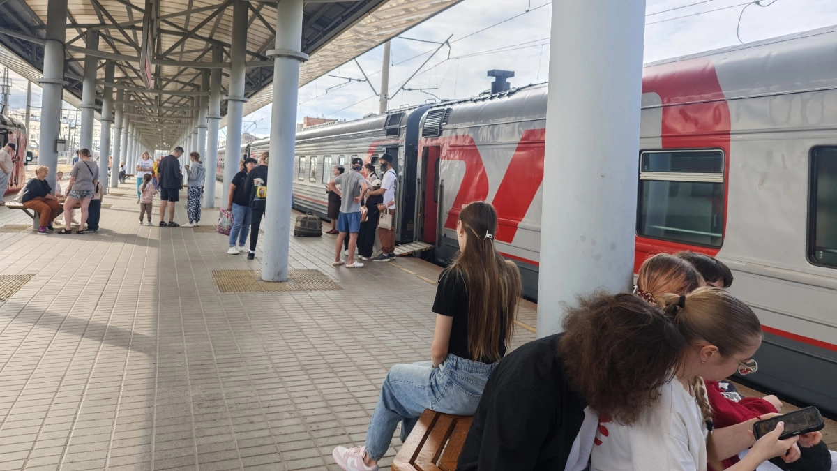 В поездах РЖД теперь это запрещено: пассажиры в недоумении — но правила есть правила