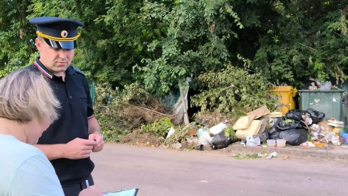 В Тамбове за выброшенный у парка Дружбы мусор нарушителям грозят штрафы до 50 тысяч рублей
